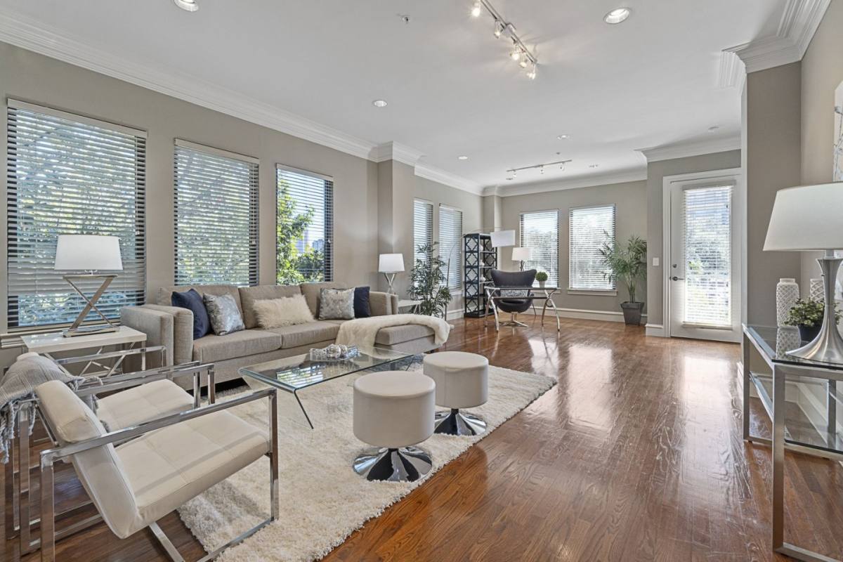 Apartment for rent at Rienzi at Turtle Creek, 3500 Fairmount St, Dallas, TX 75219