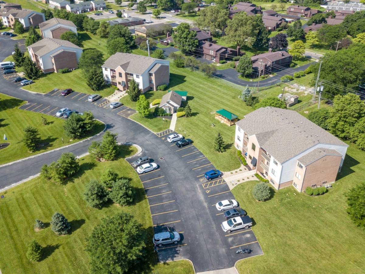 Apartment for rent at Mallard Landing, 1205 Lake Blvd, Marion, OH 43302