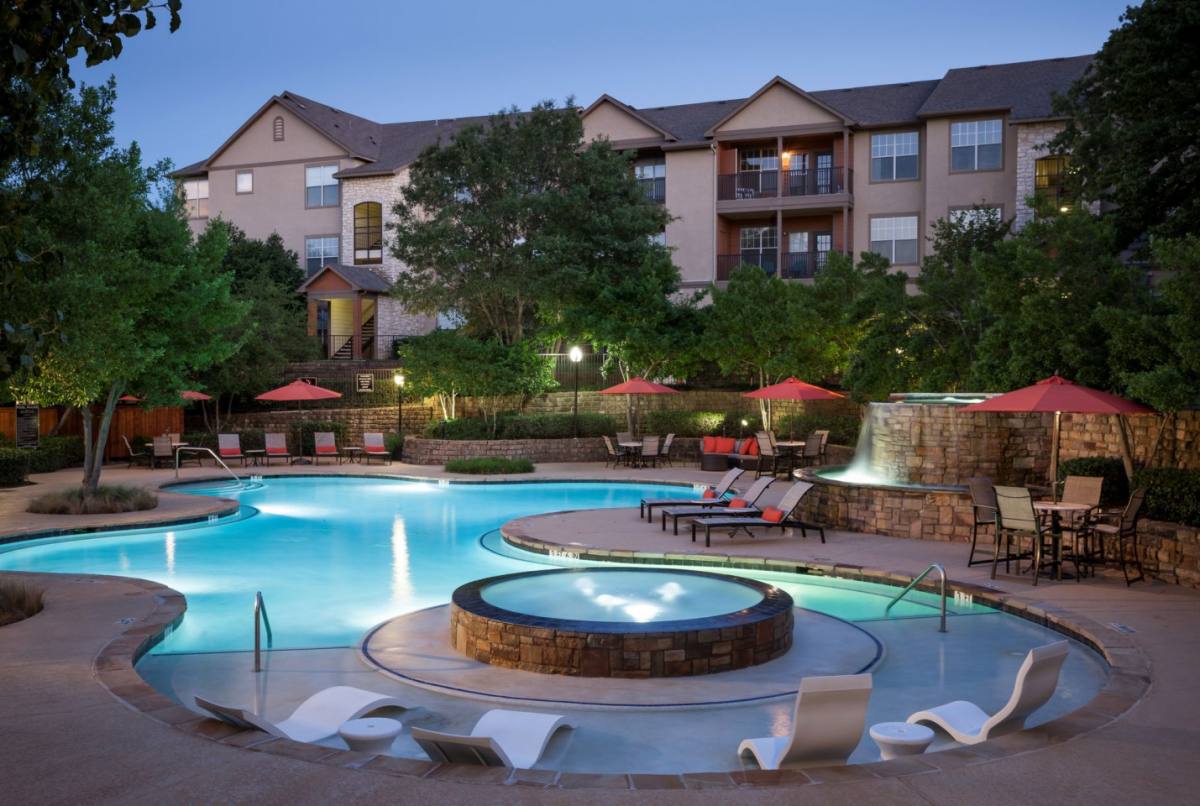 Apartment for rent at Harlowe, 2525 360, Euless, TX 76039