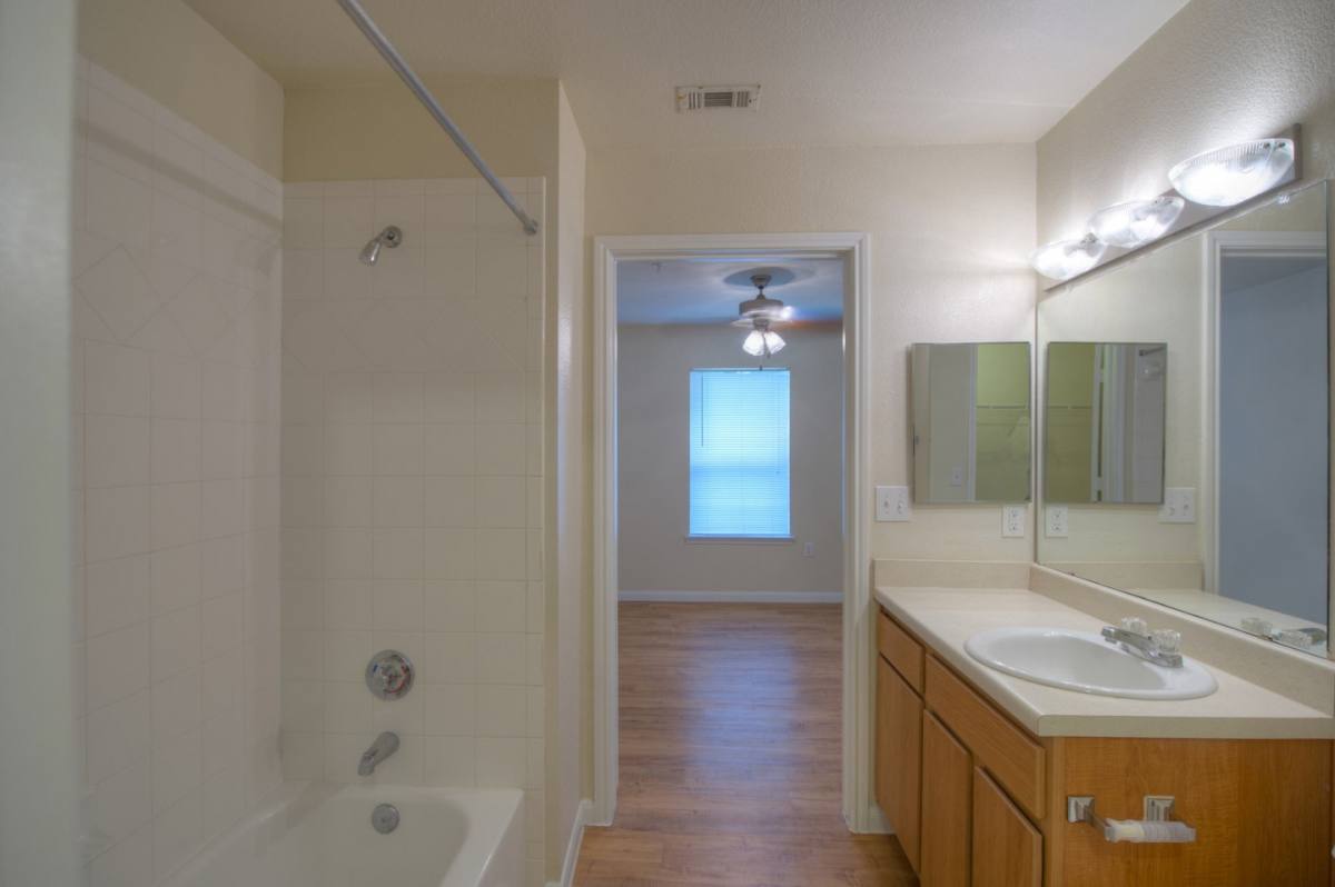 Townhouse for rent at Park at Piney Woods, 1200 S Frazier St, Conroe, TX 77301