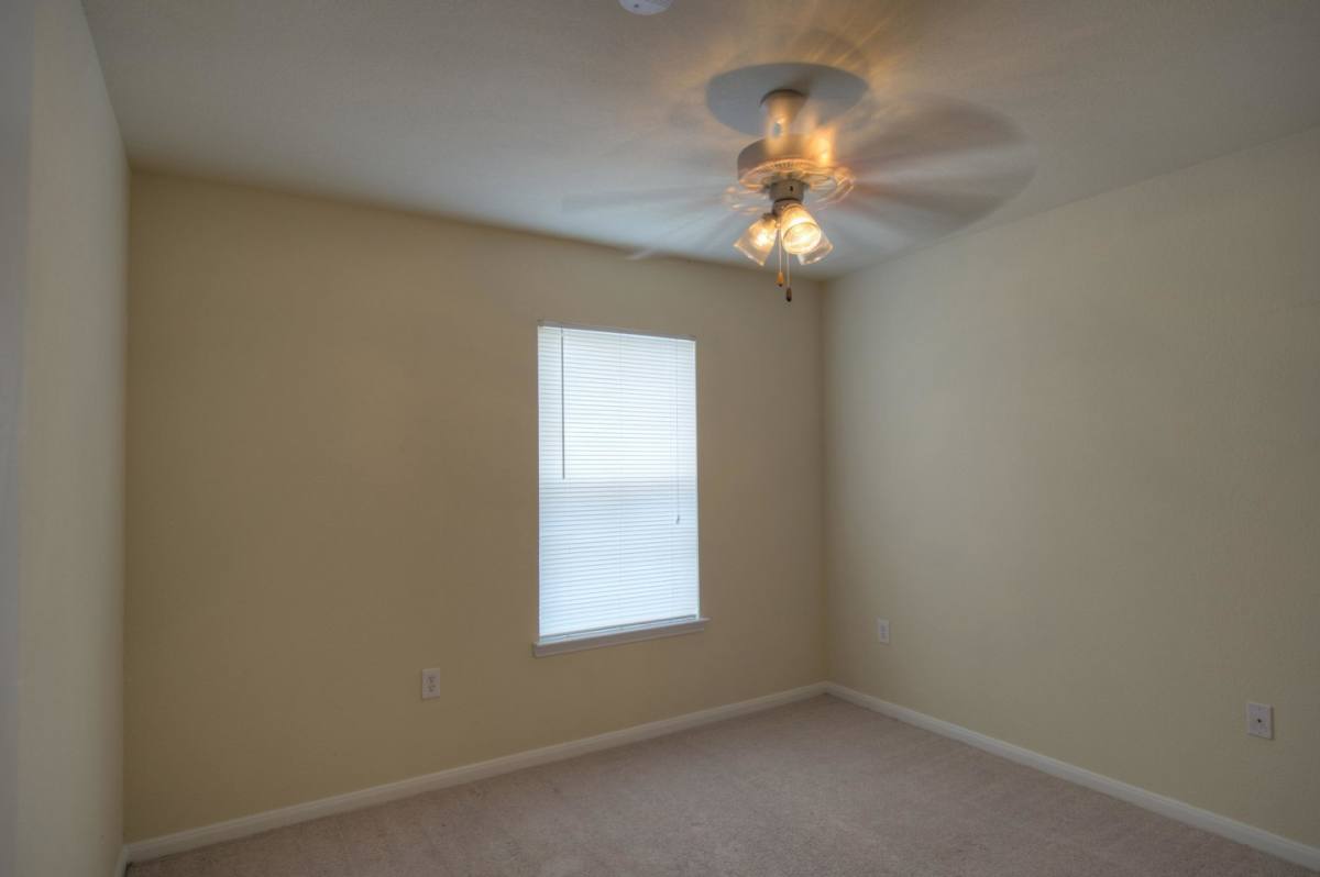 Townhouse for rent at Park at Piney Woods, 1200 S Frazier St, Conroe, TX 77301