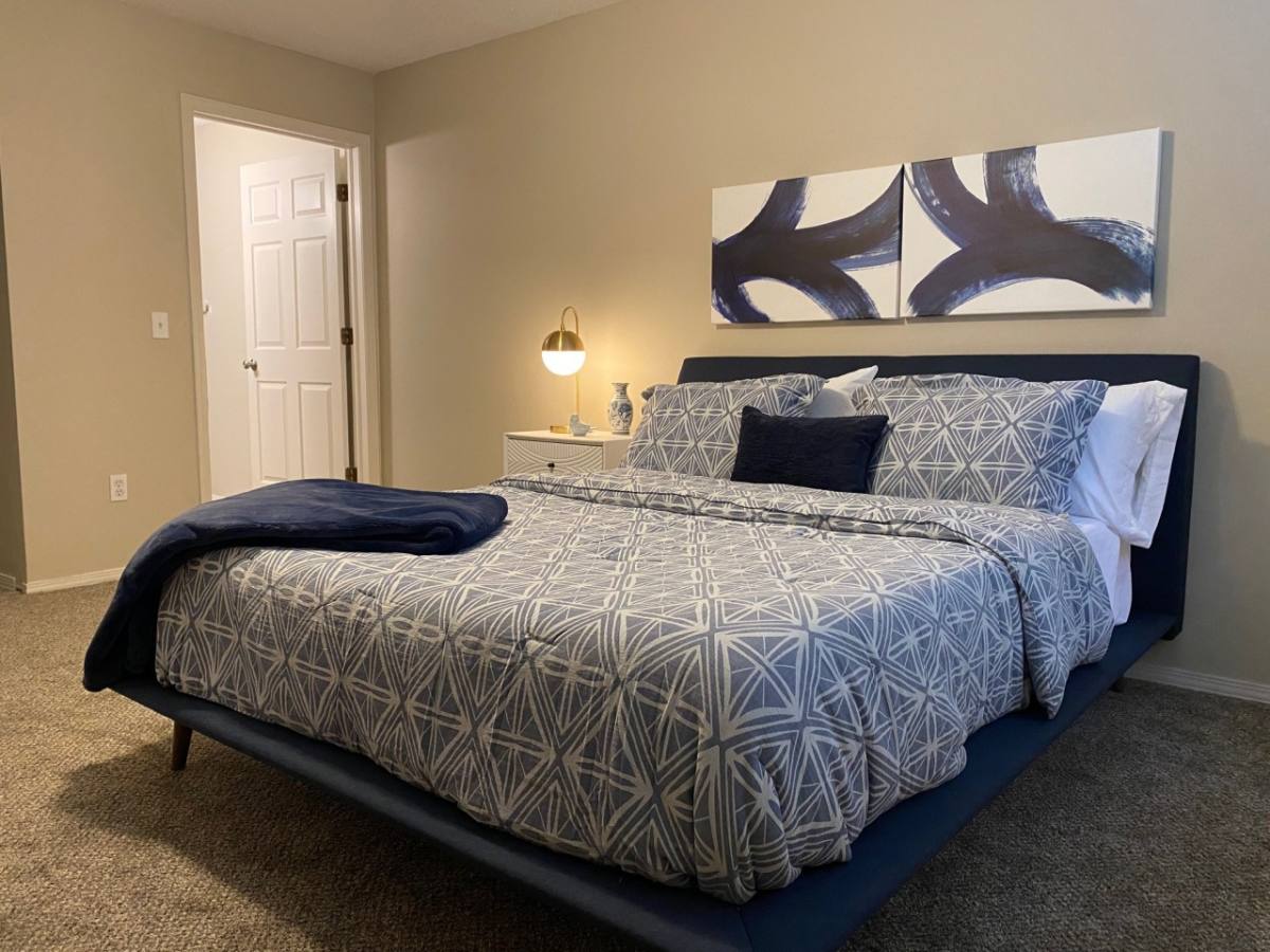 Apartment for rent at Cambridge Court, 1225 11th St, West Des Moines, IA 50265