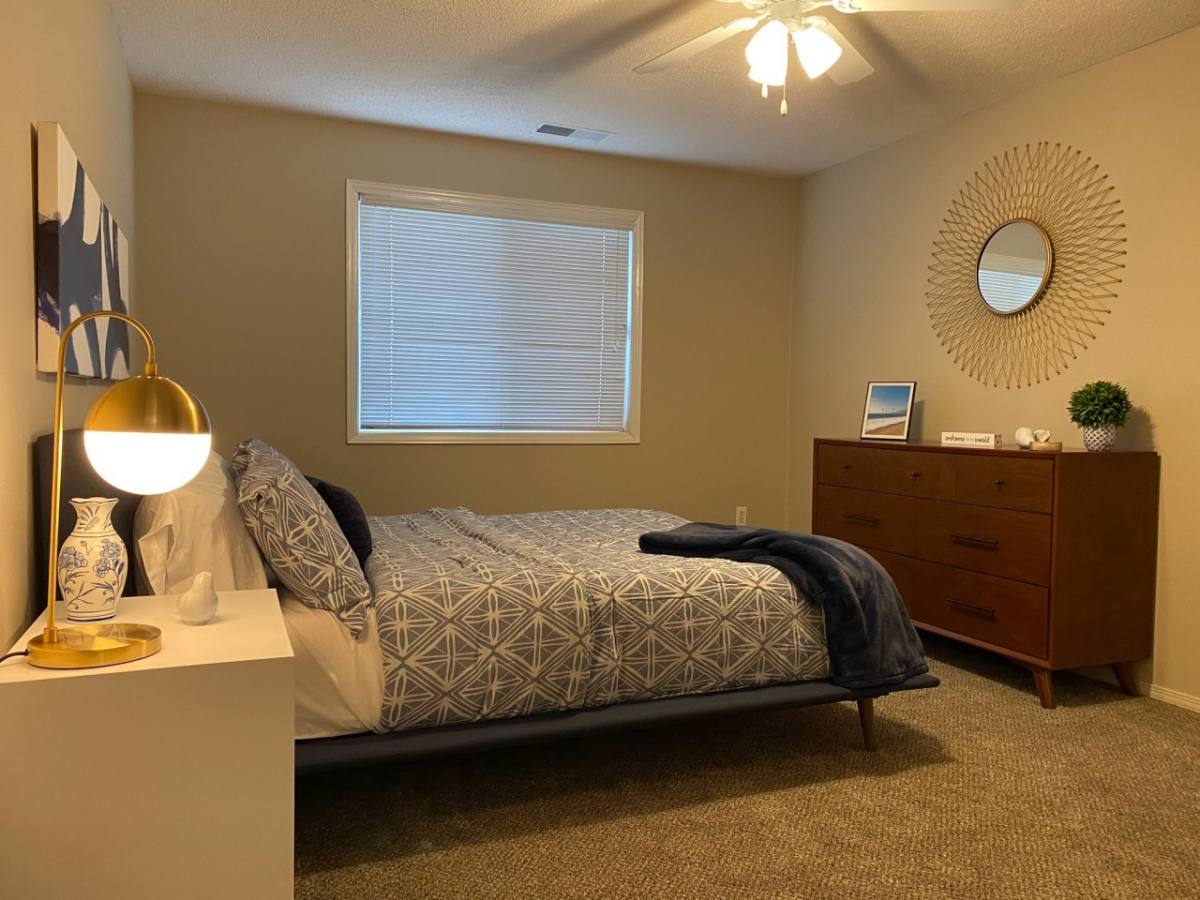 Apartment for rent at Cambridge Court, 1225 11th St, West Des Moines, IA 50265