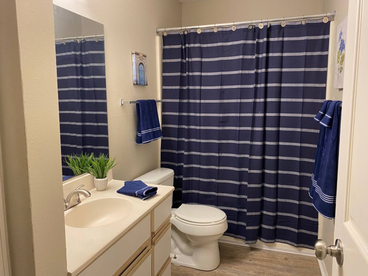 Apartment for rent at Cambridge Court, 1225 11th St, West Des Moines, IA 50265