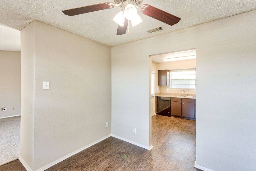 Apartment for rent at Bella Vista, 1834 E Peters Colony Rd, Carrollton, TX 75007