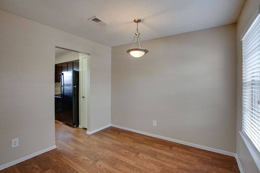 Apartment for rent at Bella Vista, 1834 E Peters Colony Rd, Carrollton, TX 75007