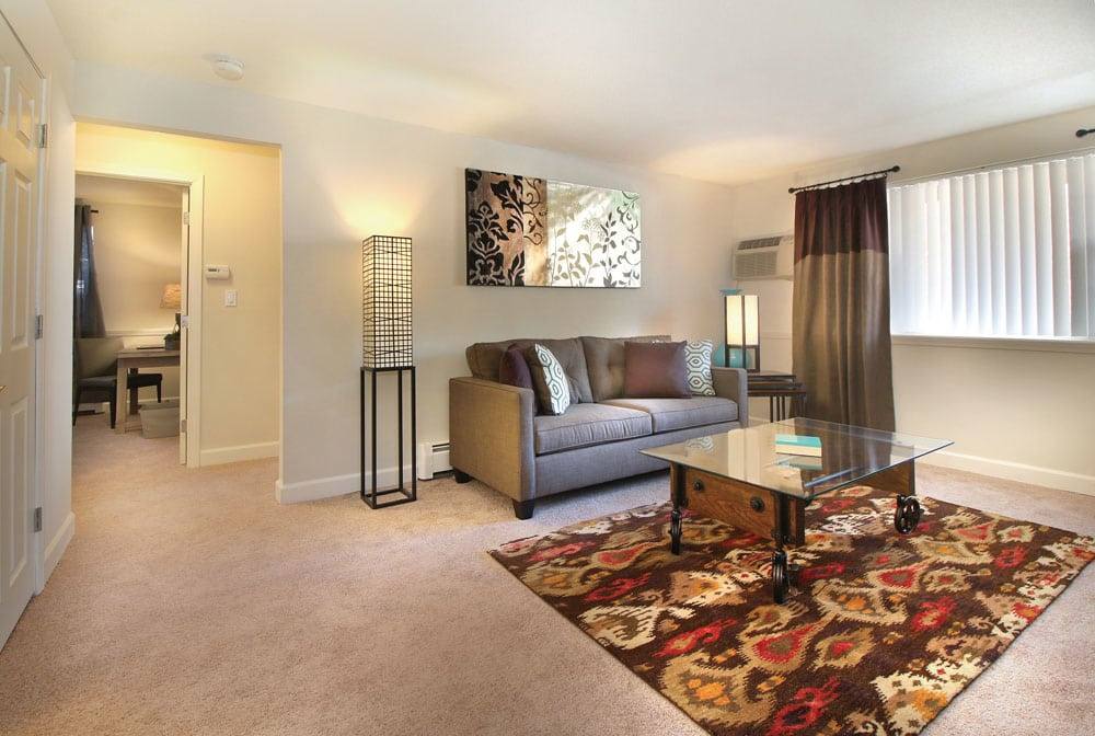 Apartment for rent at Middlesex Crossing, 158 Concord Rd, Billerica, MA 01821