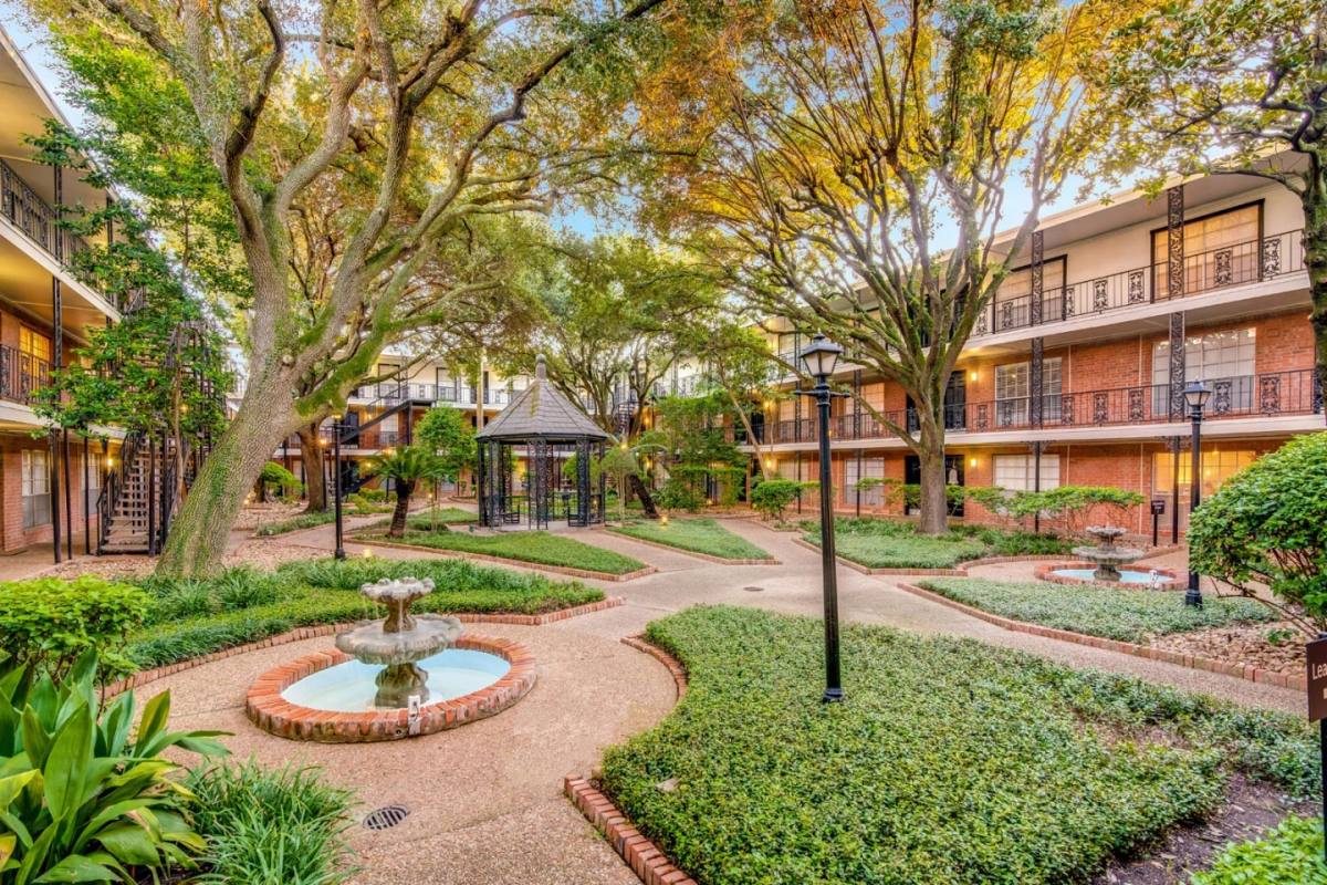 Apartment for rent at Allen House, 3433 W Dallas St, Houston, TX 77019
