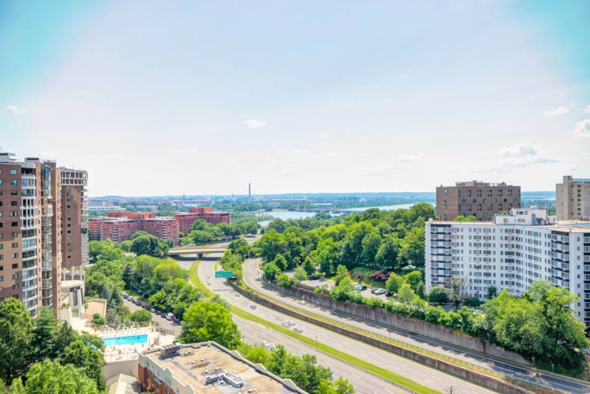 Apartment for rent at Parc Rosslyn, 1531 N Pierce St, Arlington, VA 22209