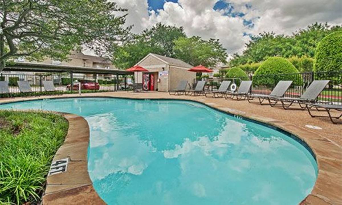 Apartment for rent at Waterford on the Meadow, 1414 Shiloh Rd, Plano, TX 75074