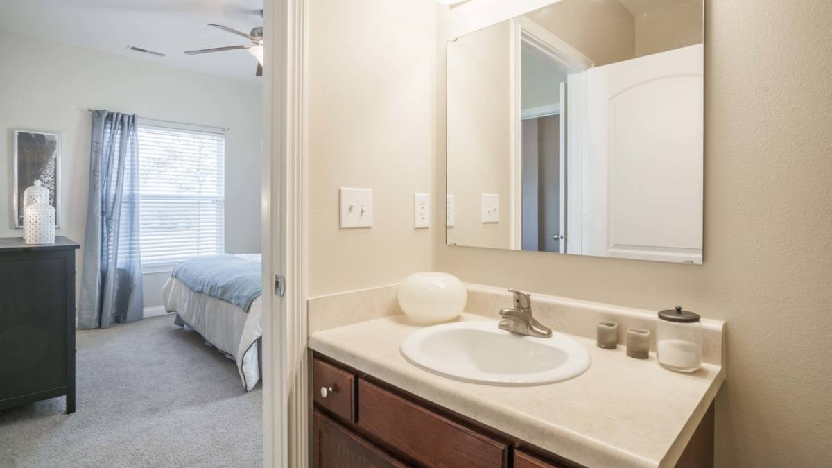 Apartment for rent at Autumn Breeze, 14901 Beauty Berry Lane, Noblesville, IN 46060
