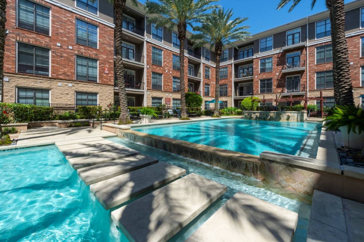 Apartment for rent at The Augusta, 2660 Augusta Dr, Houston, TX 77057