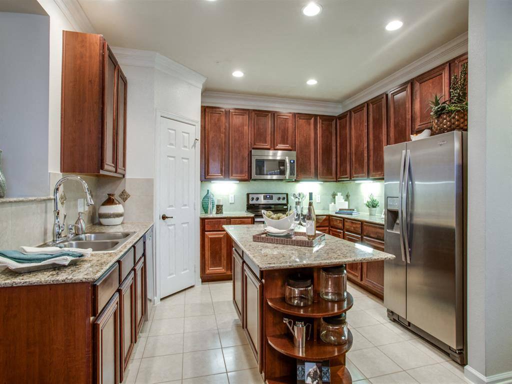Townhouse for rent at Orion Prosper Lakes, 880 S Coit Rd, Prosper, TX 75078