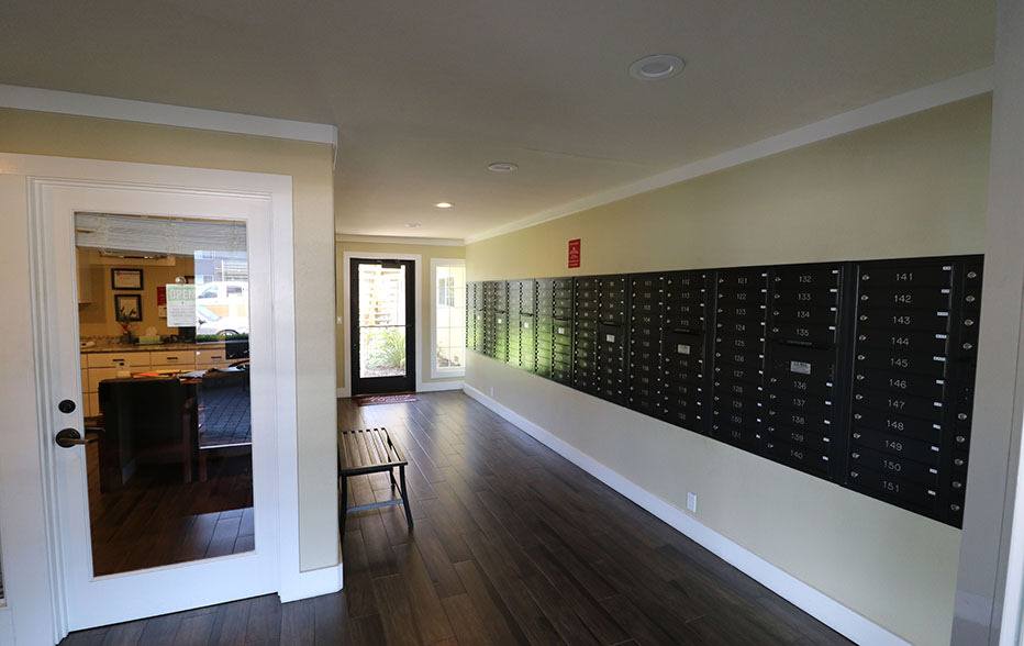 Apartment for rent at Mountain View, 1220 Monument Blvd, Concord, CA 94520