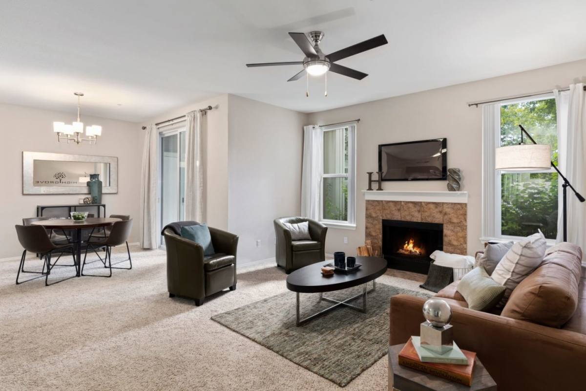 Apartment for rent at Highgrove, 12433 Admiralty Way, Everett, WA 98204