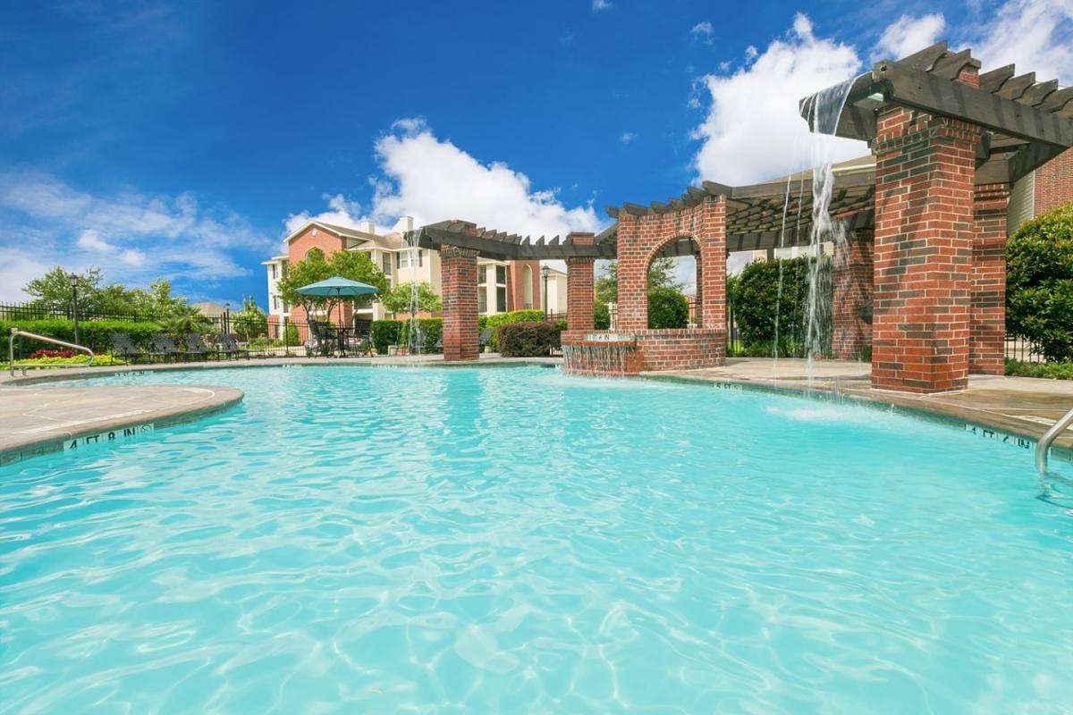 Apartment for rent at Trails at City Park, 2201 W Orem Dr, Houston, TX 77047