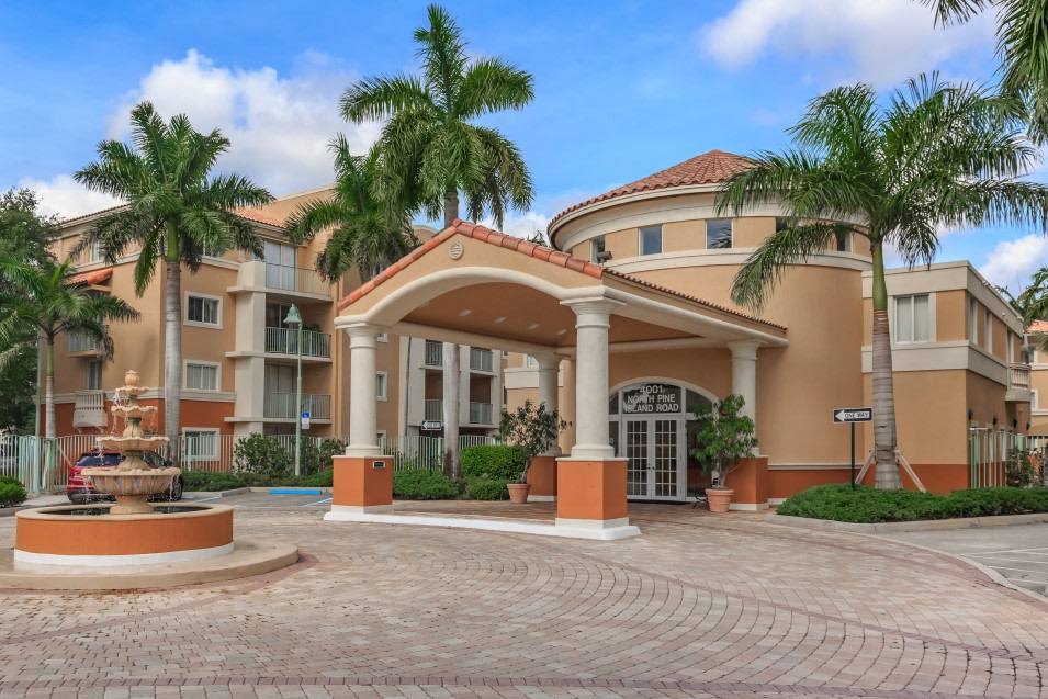 Apartment for rent at Senior Housing - Shamrock of Sunrise, 4001 N Pine Island Rd, Fort Lauderdale, FL 33351