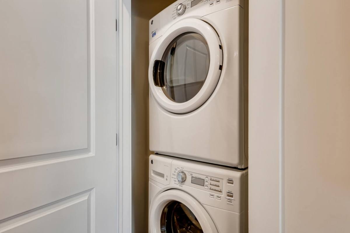 Apartment for rent at The Elaine, 1000 Skokie Blvd, Northbrook, IL 60062