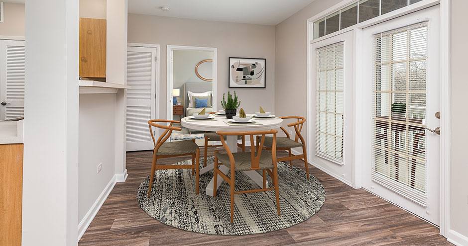 Apartment for rent at Aurora at Summerfield, 1847 Clubhouse Dr, Aurora, IL 60504