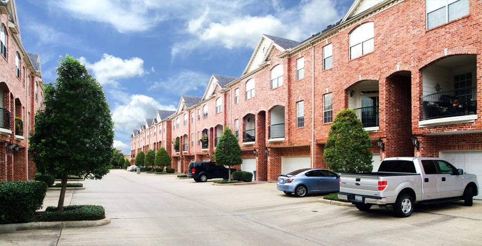 Townhouse for rent at Tuscany Row, 1910 Augusta Dr, Houston, TX 77057