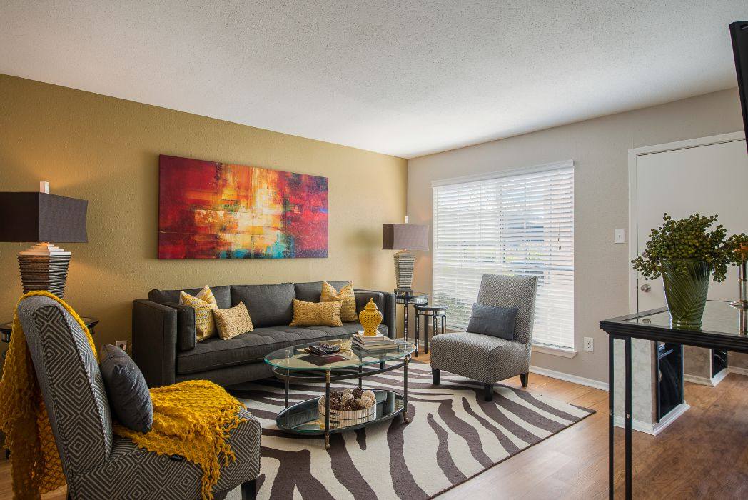 Apartment for rent at The Oaks of Timbergrove, 1700 Seaspray Court, Houston, TX 77008