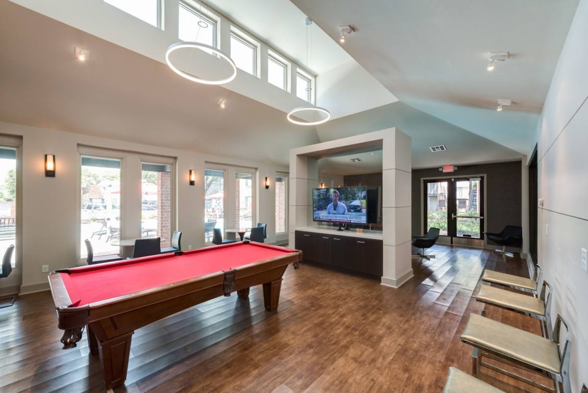 Apartment for rent at The Oaks of Timbergrove, 1700 Seaspray Court, Houston, TX 77008