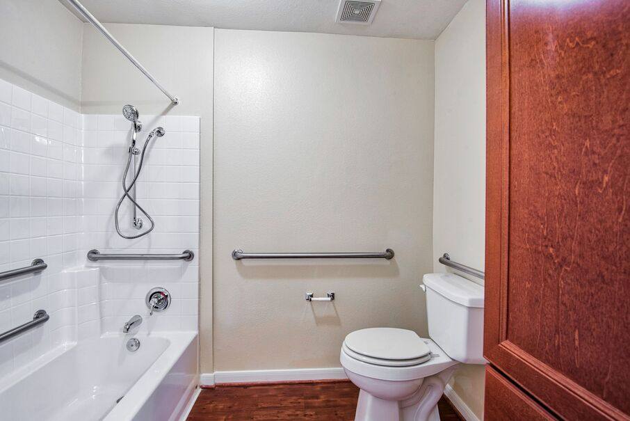Apartment for rent at Huntington at Lake Jackson, 294 Abner Jackson Parkway, Lake Jackson, TX 77566