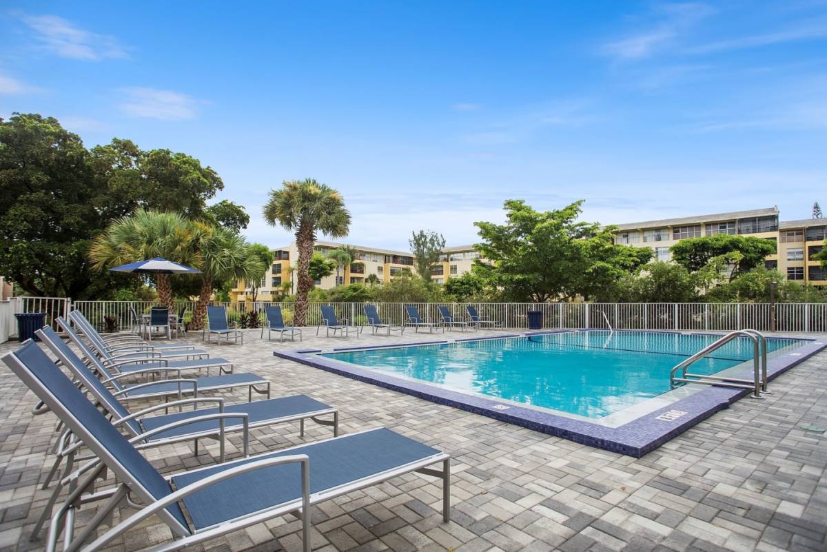 Apartment for rent at Art 88, 8855 Fontainebleau Blvd, Miami, FL 33172