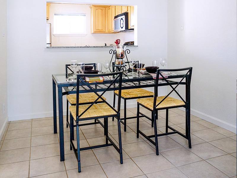 Apartment for rent at Sun Valley Apartment Homes, 1400 Contra Costa Blvd, Pleasant Hill, CA 94523