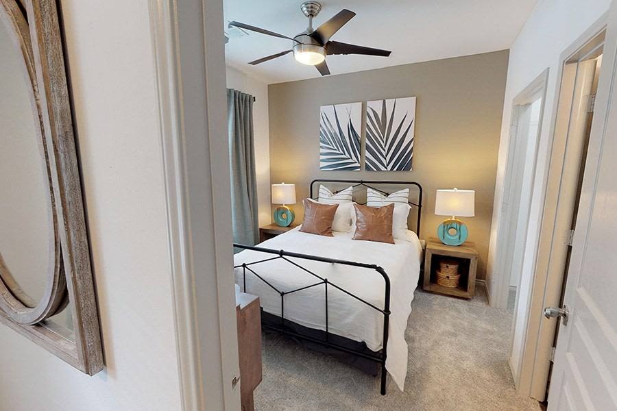 Townhouse for rent at Promenade Park, 11115 Shadow Grove Circle, Charlotte, NC 28277