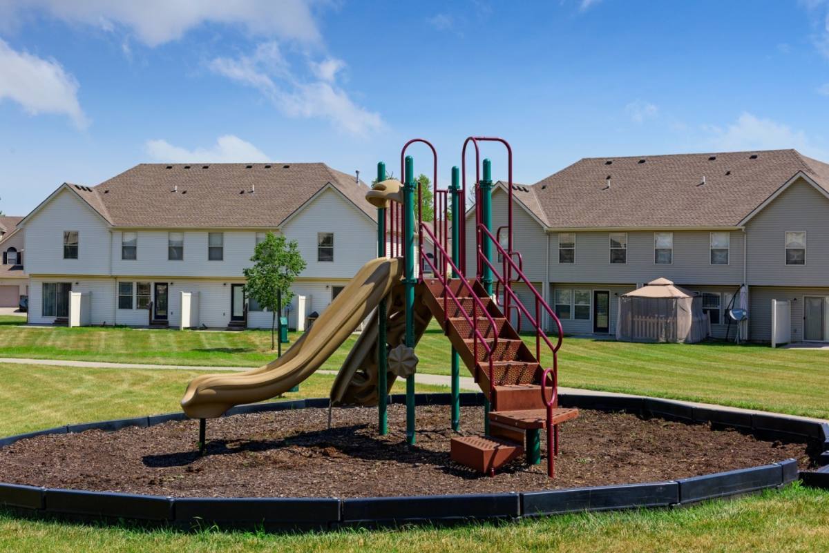 Townhouse for rent at Bennington Park Townhomes, 6601 NE 39th St, Kansas City, MO 64117
