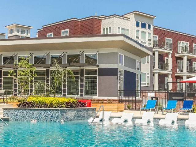 Apartment for rent at Summit Square, 789 NW Donovan Rd, Lees Summit, MO 64086