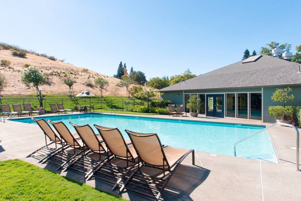Apartment for rent at The Pointe, 2550 Hilborn Rd, Fairfield, CA 94534