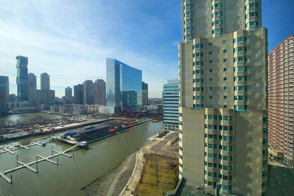 Apartment for rent at Atlantic, 31 River Court, Jersey City, NJ 07310