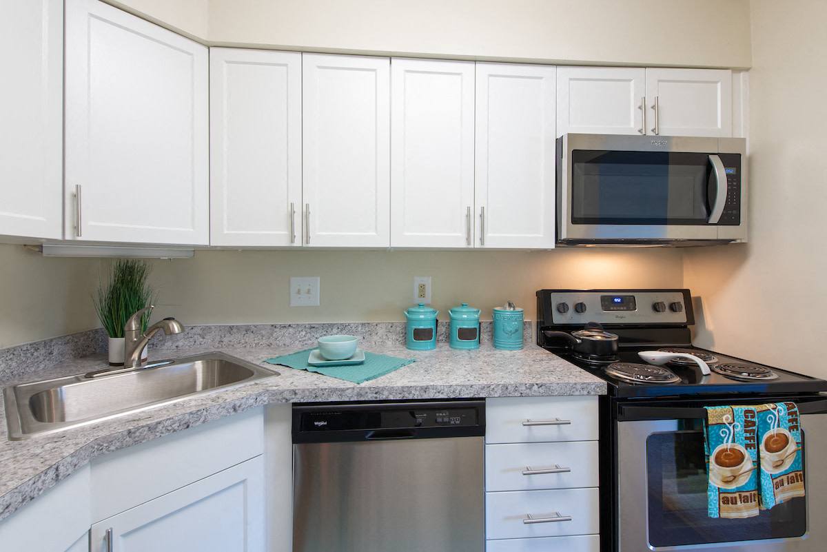 Apartment for rent at Tuscarora Creek, 130 Clubhouse Dr SW, Leesburg, VA 20175
