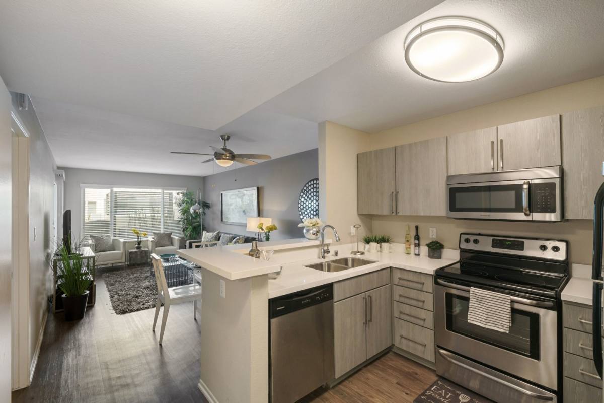 Apartment for rent at Pine at Sixth, 555 Pine Ave, Long Beach, CA 90802