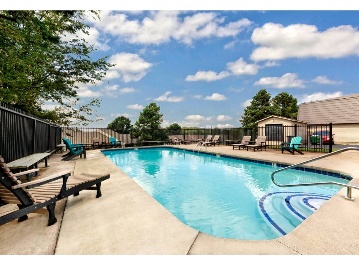 Apartment for rent at Bowman Heights, 420 Markham Mesa Place, Little Rock, AR 72211