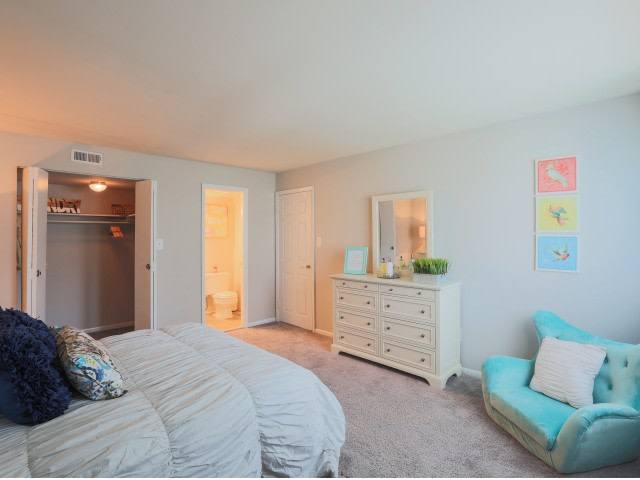 Apartment for rent at 209 at Pickwick, 3014 Fallstaff Rd, Baltimore, MD 21209