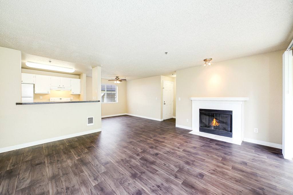 Townhouse for rent at Mallard Pointe at River Bend, 802 45th St NE, Auburn, WA 98002