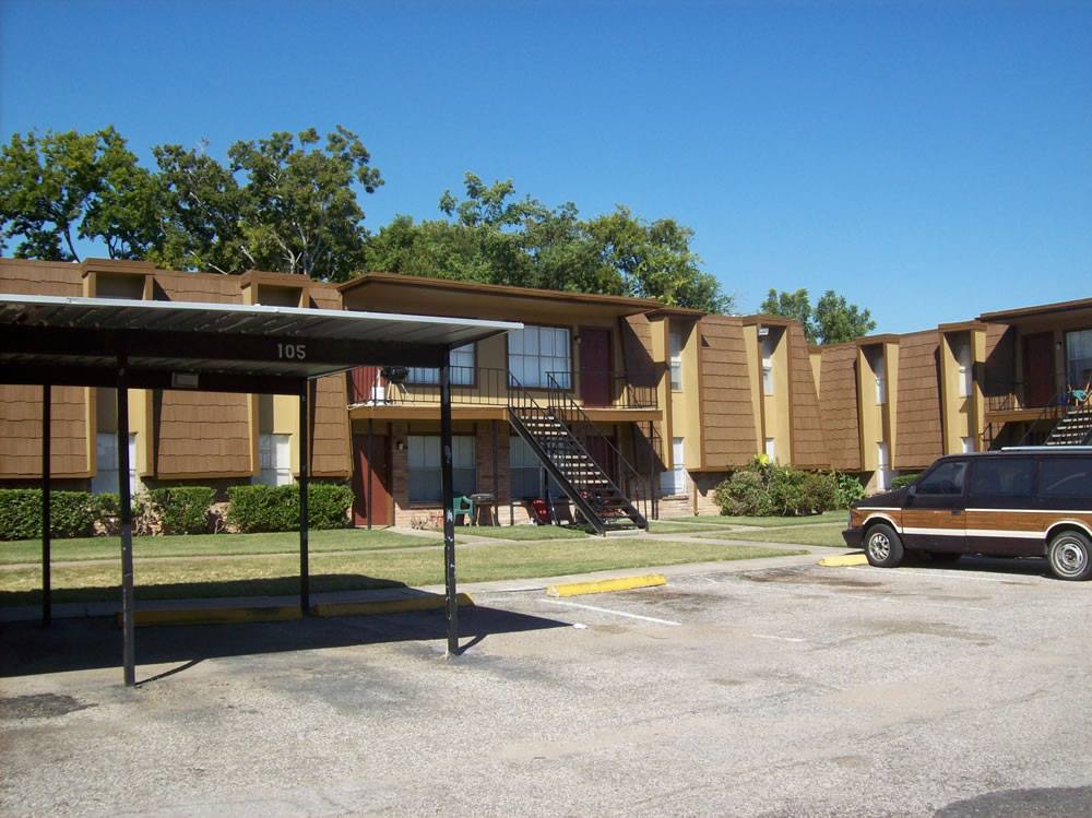 Townhouse for rent at Cedar Bluff, 5930 Red Bluff Rd, Pasadena, TX 77505
