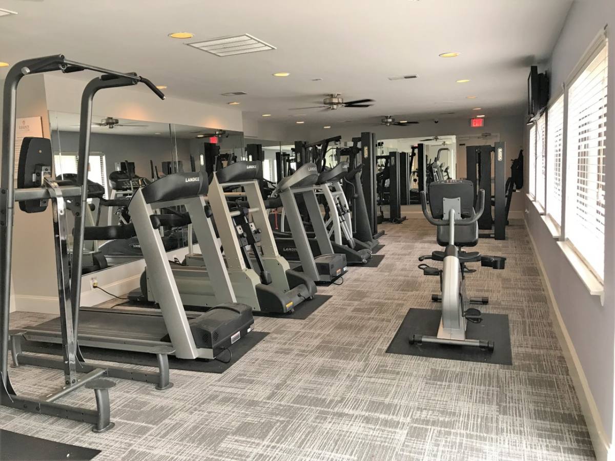 Apartment for rent at Regency Club, 6001 Heritage Hill Dr, Glen Burnie, MD 21061