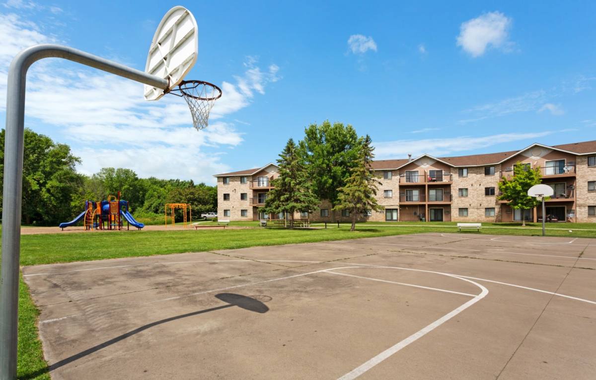 Apartment for rent at Elm Creek, 11719 Champlin Dr, Champlin, MN 55316