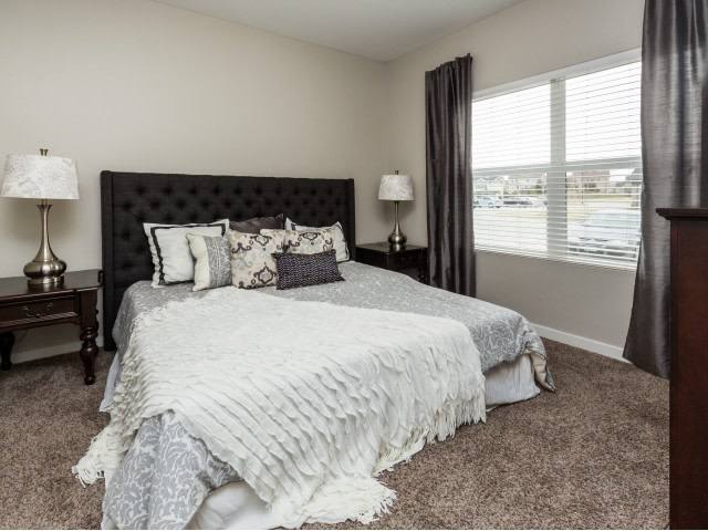 Apartment for rent at Stonegate Crossing, 15400 Boston Parkway, Clive, IA 50325