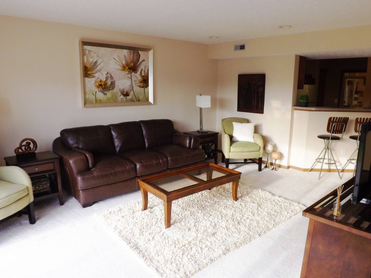 Townhouse for rent at Hilliard Park, 2485 Hilliard Park Blvd, Hilliard, OH 43026