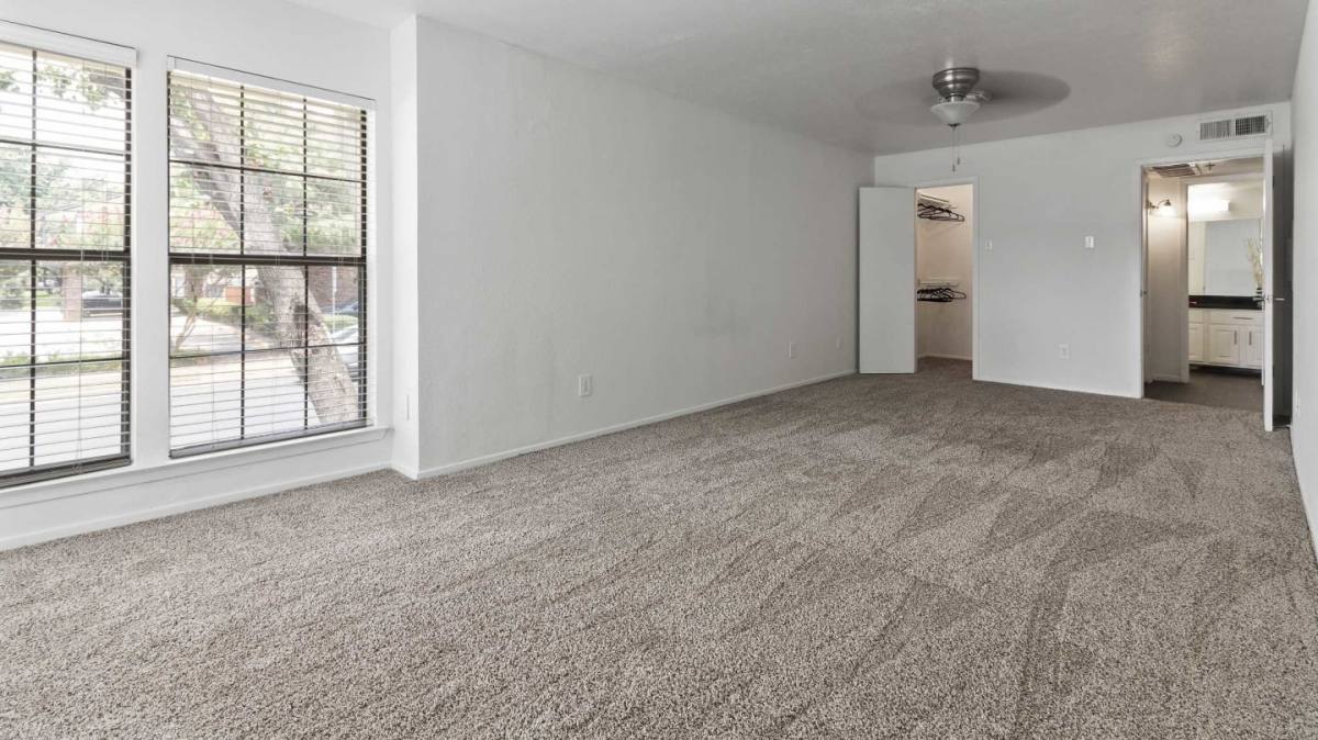 Apartment for rent at Lincoln Court, 3838 Rawlins St, Dallas, TX 75219