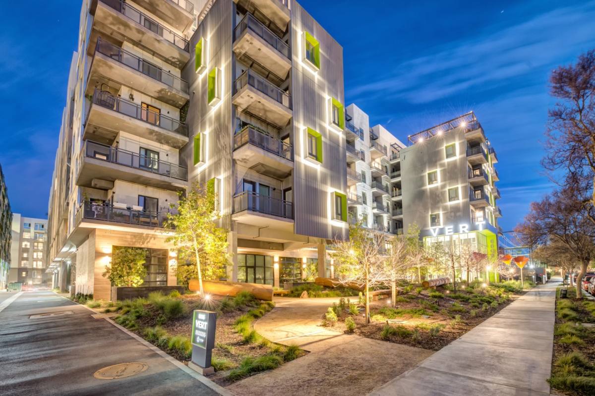 Apartment for rent at Vert, 6606 N Variel Ave, Canoga Park, CA 91303