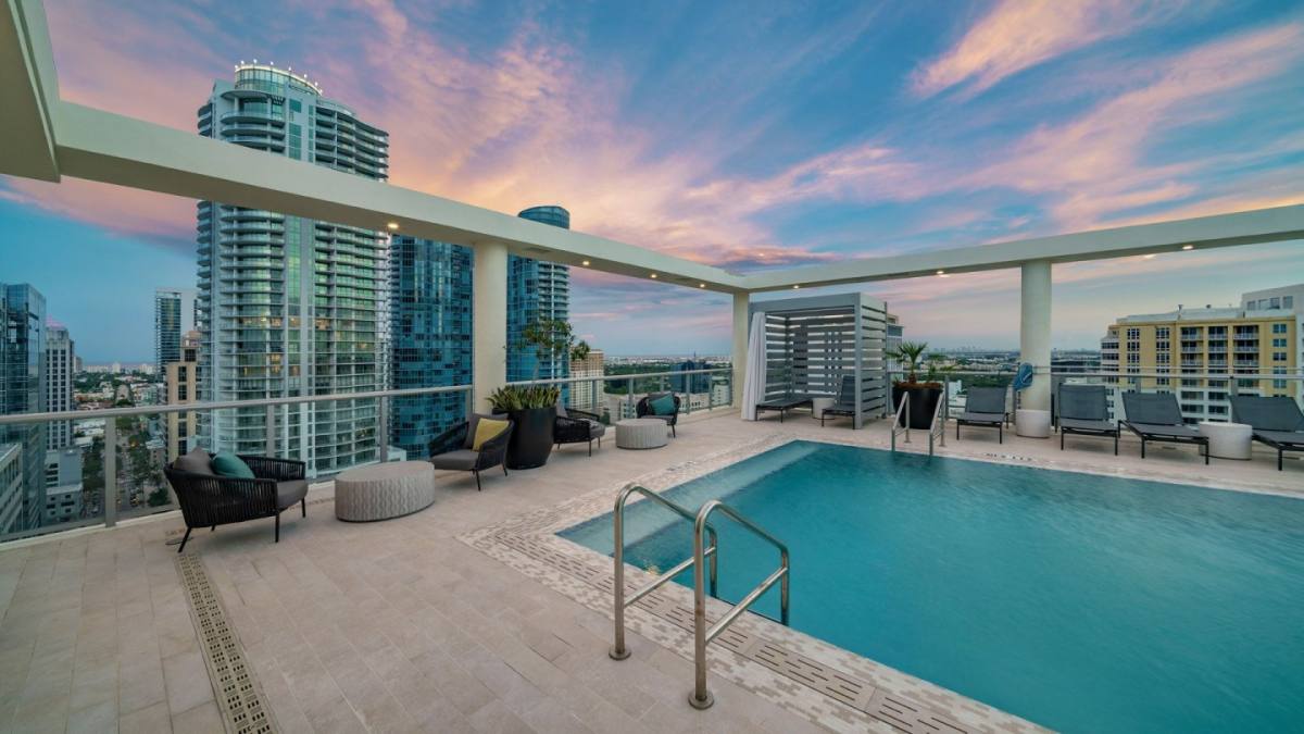 Apartment for rent at Four West Las Olas, 4 W Las Olas Blvd, Fort Lauderdale, FL 33301