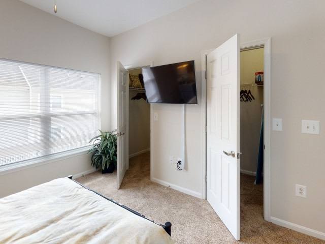 Apartment for rent at The Townes at Herndon Center, 508 Pride Ave, Herndon, VA 20170