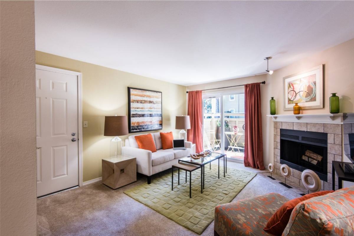 Apartment for rent at Hampton Greens, 4747 148th Ave NE, Bellevue, WA 98007