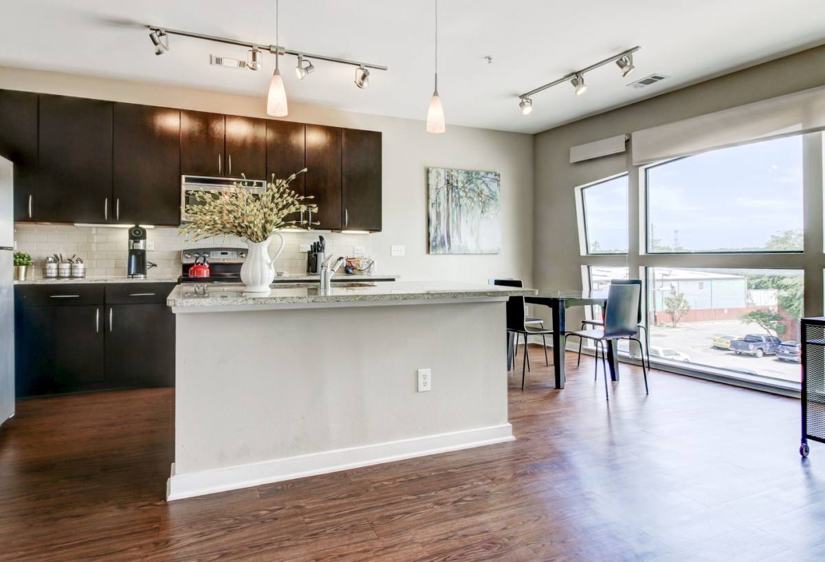 Apartment for rent at Cole, 300 S Lamar Blvd, Austin, TX 78704
